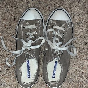 Size 8 army green Converse.